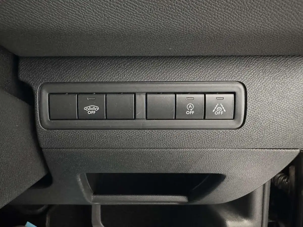 2021-peugeot-308-12-puretech-gt-premium-big-20
