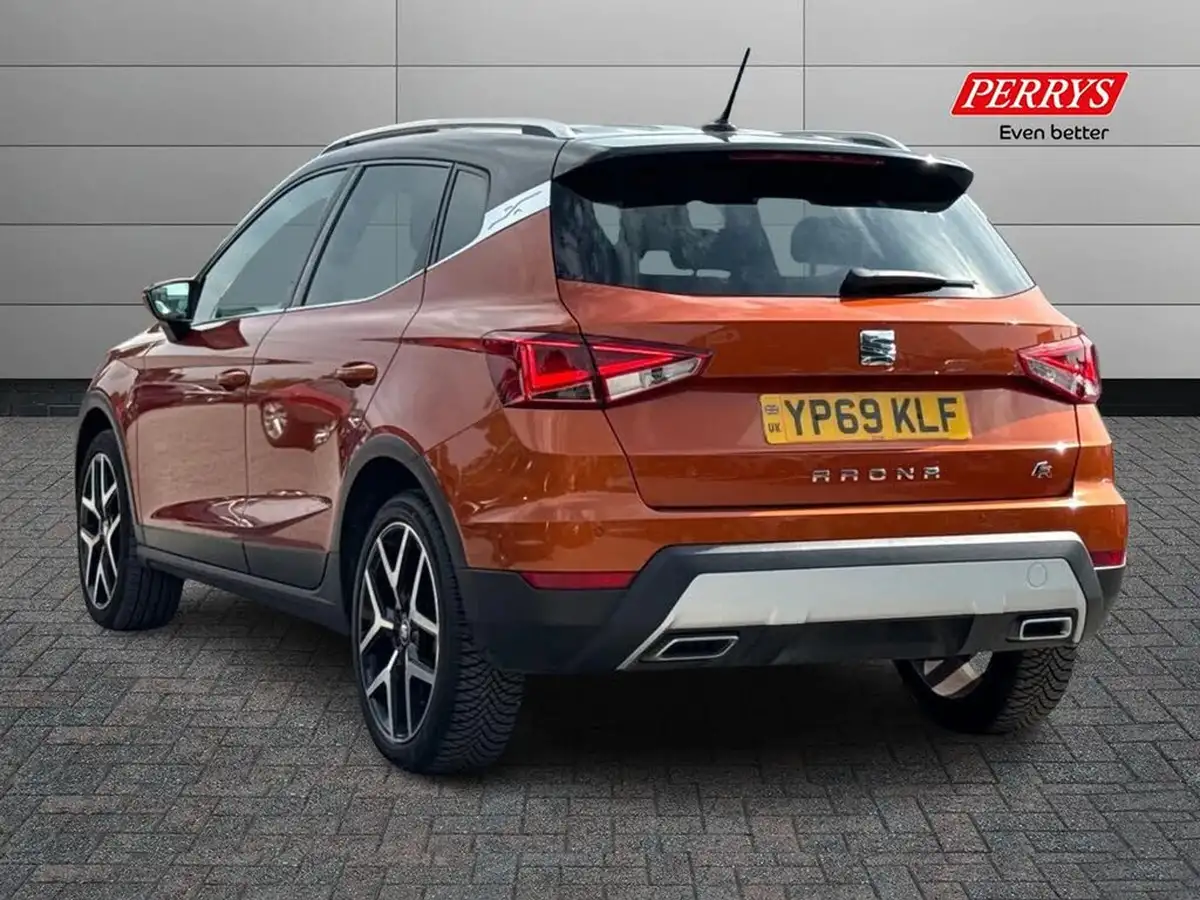 2019-seat-arona-10-tsi-fr-sport-big-1