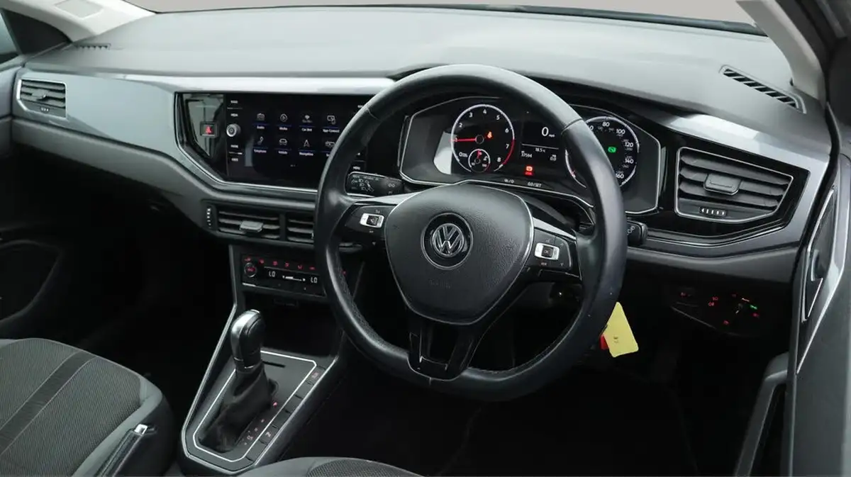 2018-volkswagen-polo-10-tsi-sel-115ps-5d-dsg-big-9