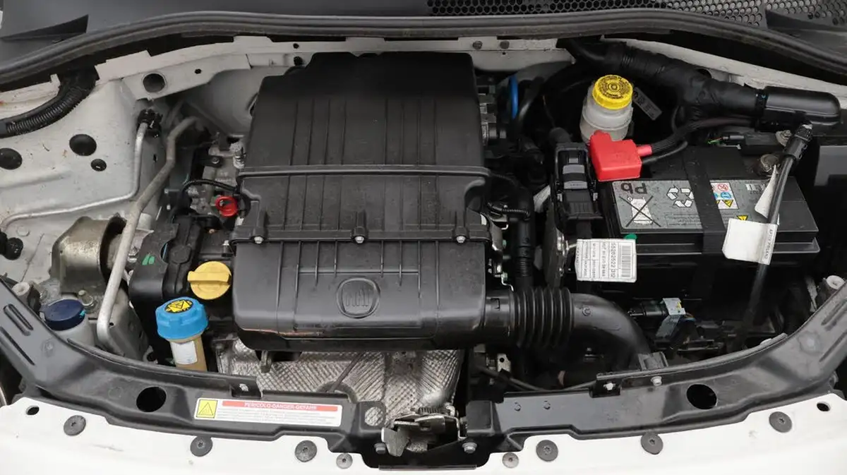2020-fiat-500-12-lounge-dualogic-big-19