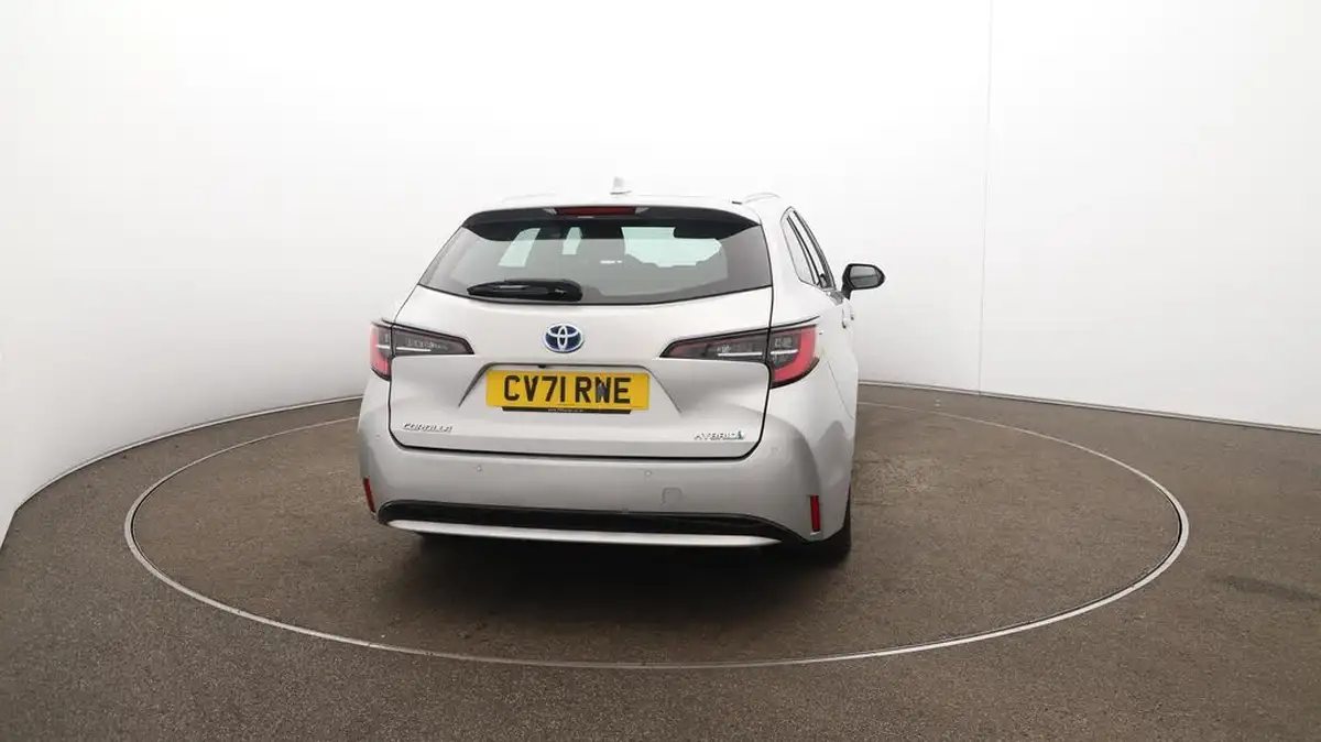 2021-toyota-corolla-18-vvt-i-icon-tech-spare-wheel-touring-sports-5d-big-57