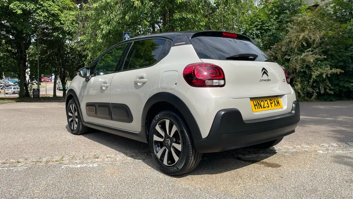 2023-citroen-c3-12-puretech-c-series-edition-110ps-ss-eat6-big-4