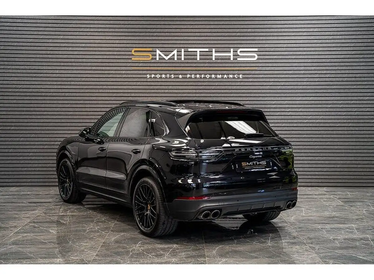 2021-porsche-cayenne-30-v6-station-wagon-big-3