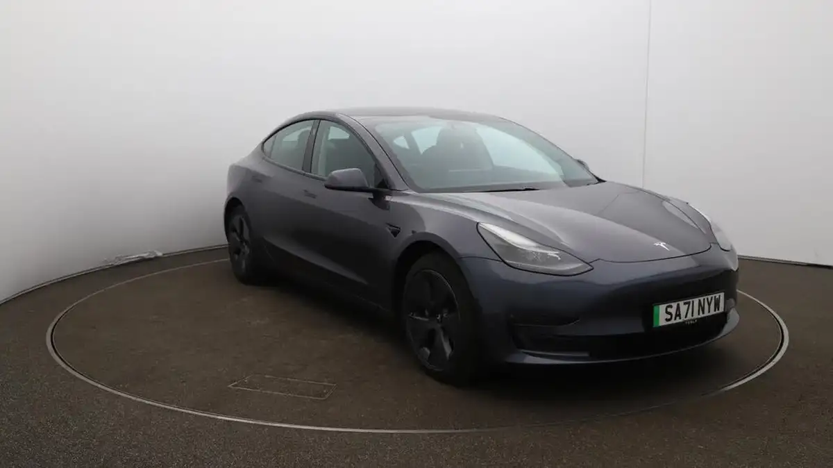 2021-tesla-model-3-e-long-range-awd-big-42
