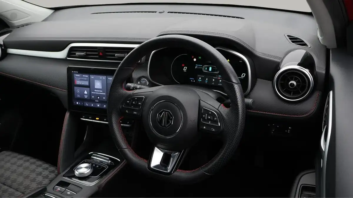2022-mg-zs-suv-e-se-ev-176ps-big-9