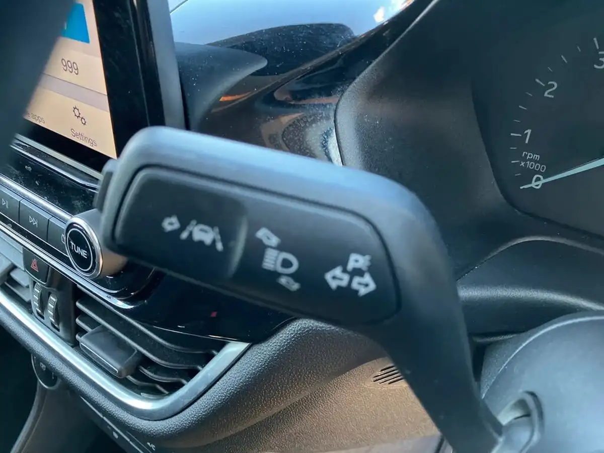 2021-ford-fiesta-10t-trend-100ps-5d-big-41