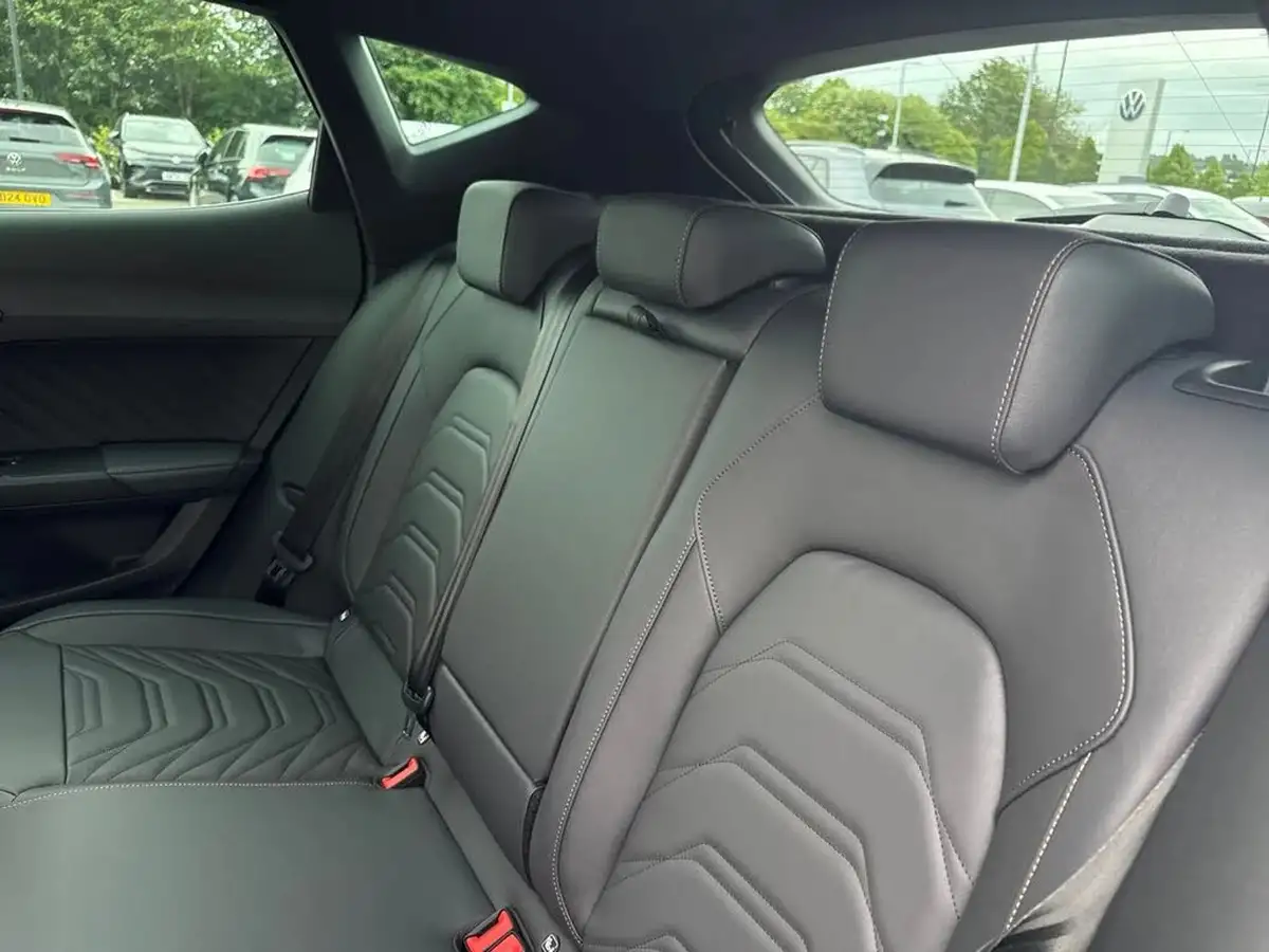 2024-cupra-formentor-15-e-hybrid-v3-big-13