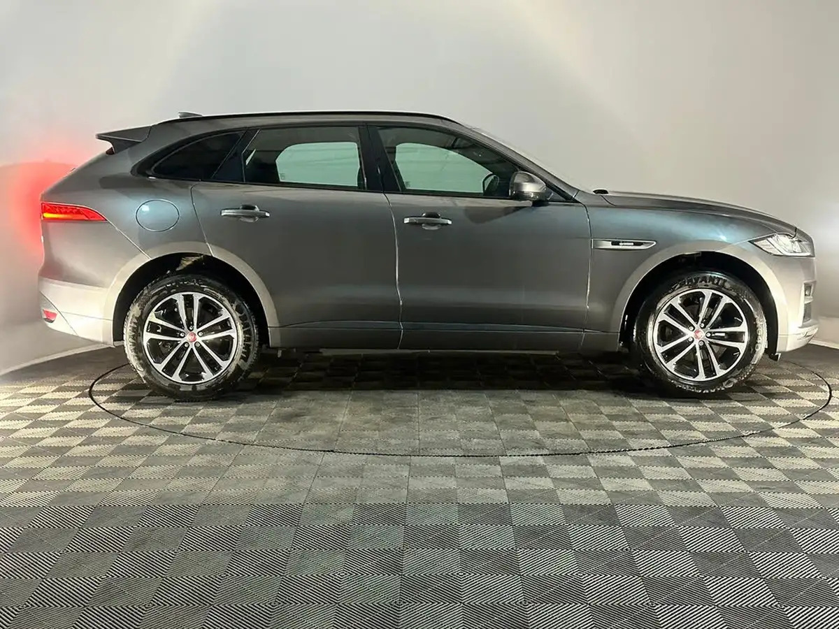 2016-jaguar-f-pace-20-i4d-r-sport-awd-big-3