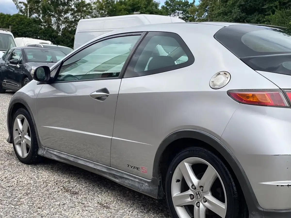 2007-honda-civic-18-type-s-gt-big-32