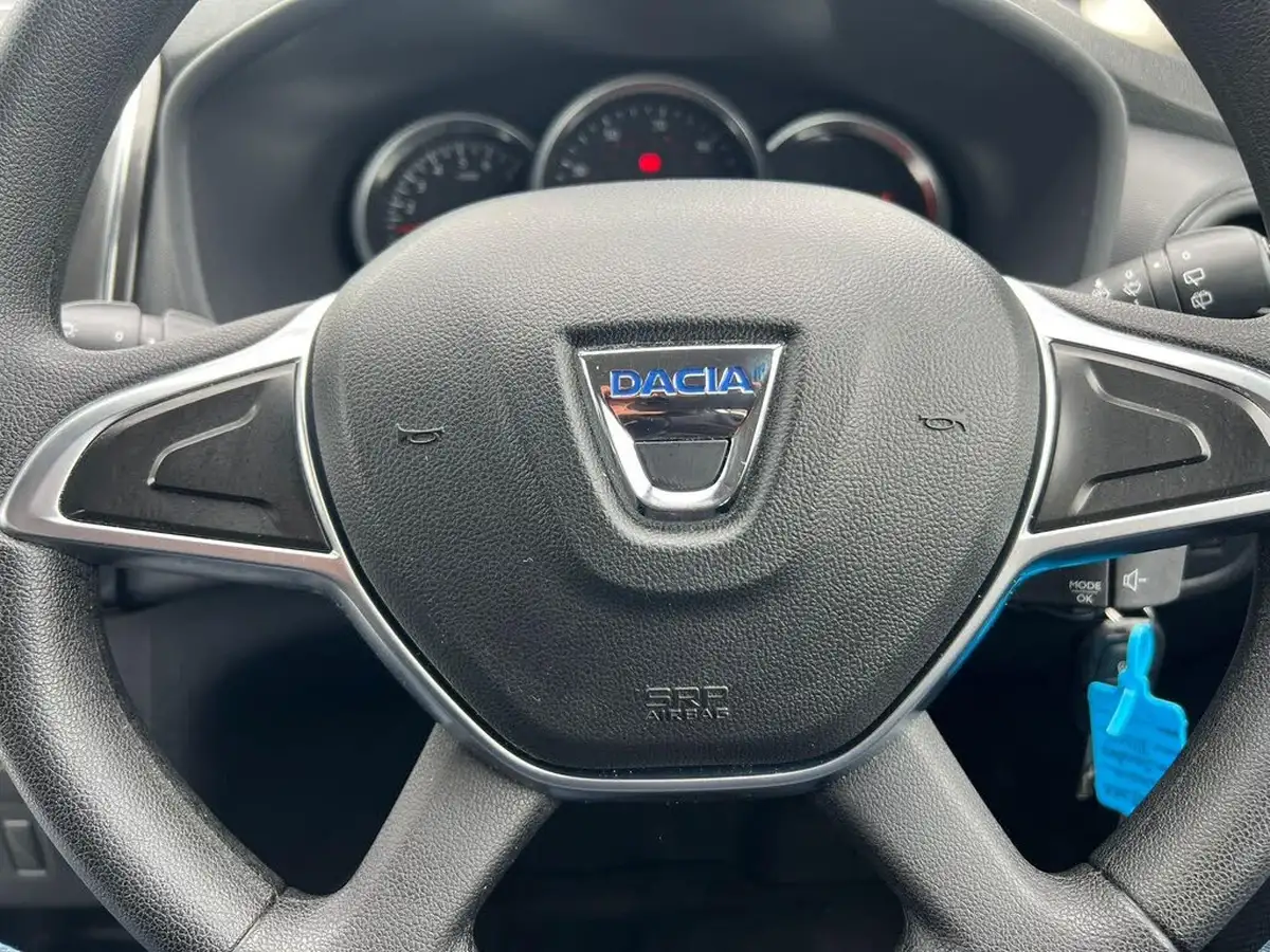 2019-dacia-sandero-09-tce-essential-ss-big-11
