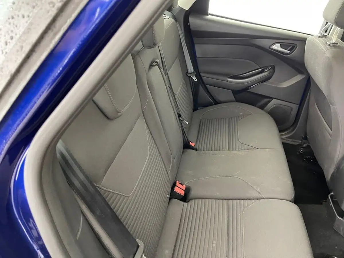 2017-ford-focus-10t-titanium-125ps-estate-big-7