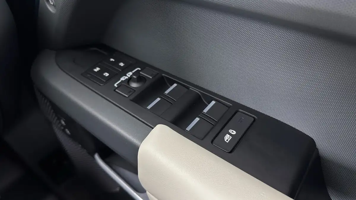 2024-land-rover-110-defender-30-d300-x-dynamic-hse-big-24