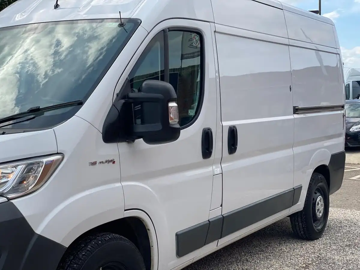 2017-fiat-ducato-20td-35-lh2-panel-big-29