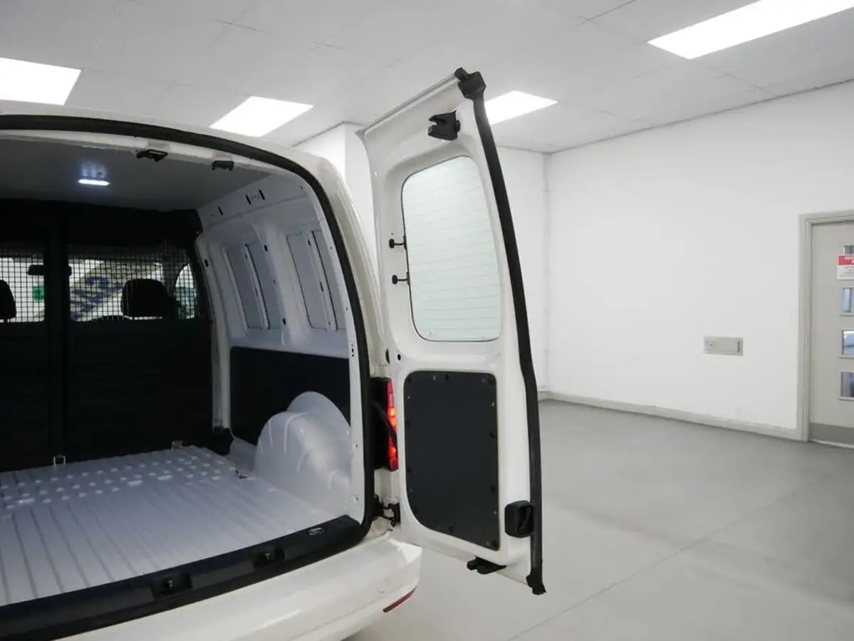 2020-volkswagen-caddy-20tdi-c20-trendline-bmt-big-24