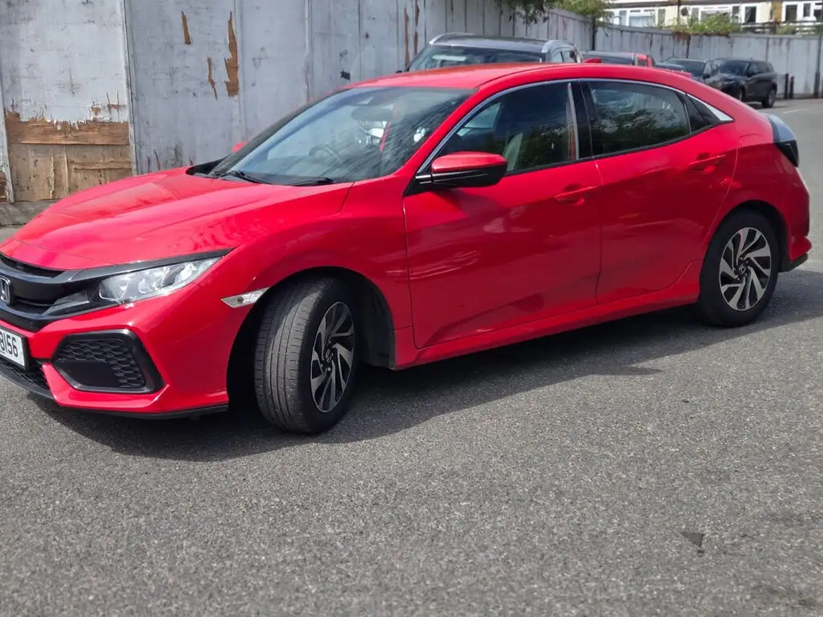 2018-honda-civic-10-vtec-turbo-se-126ps-hatchback-5d-big-9