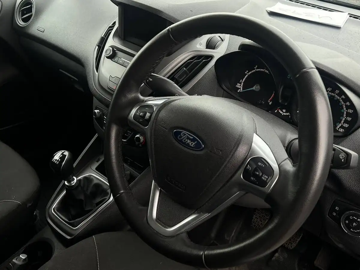 2022-ford-transit-courier-10t-limited-ecoboost-big-3