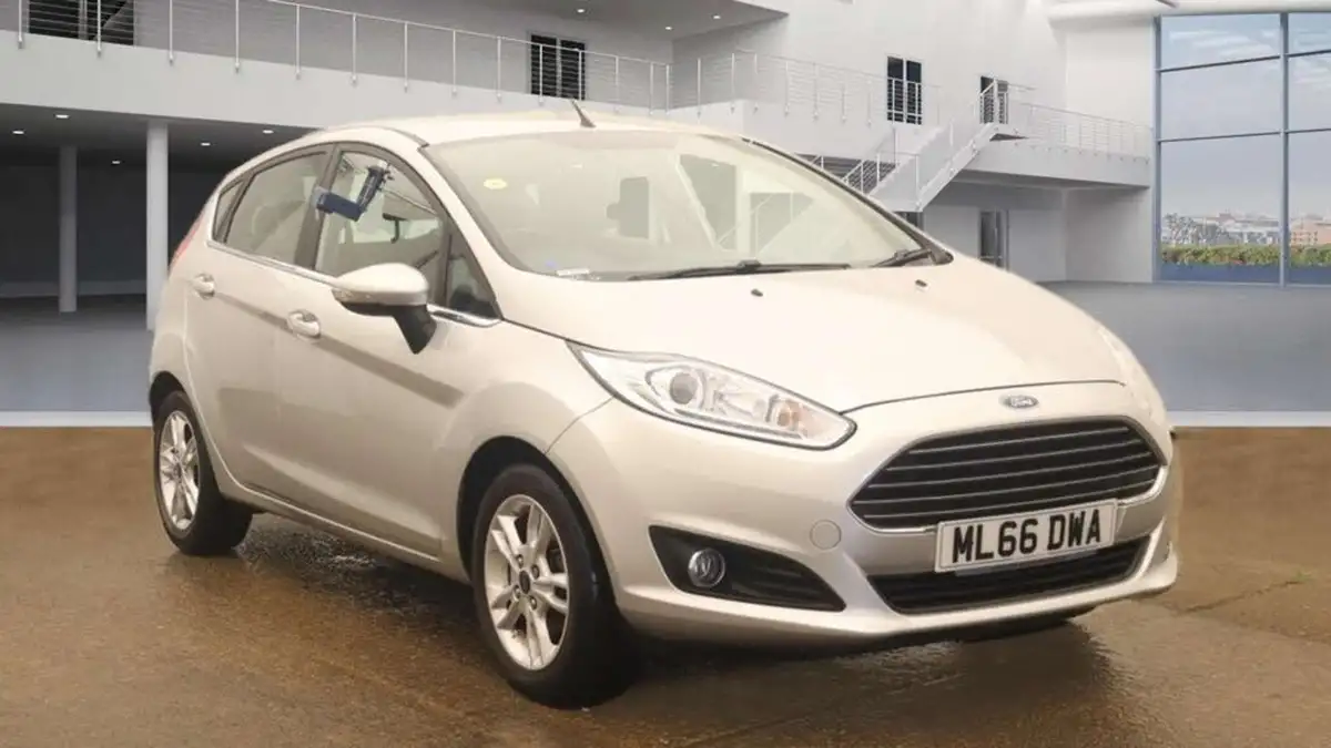 2016-ford-fiesta-10t-zetec-100ps-ecoboost-ss-5d-big-0