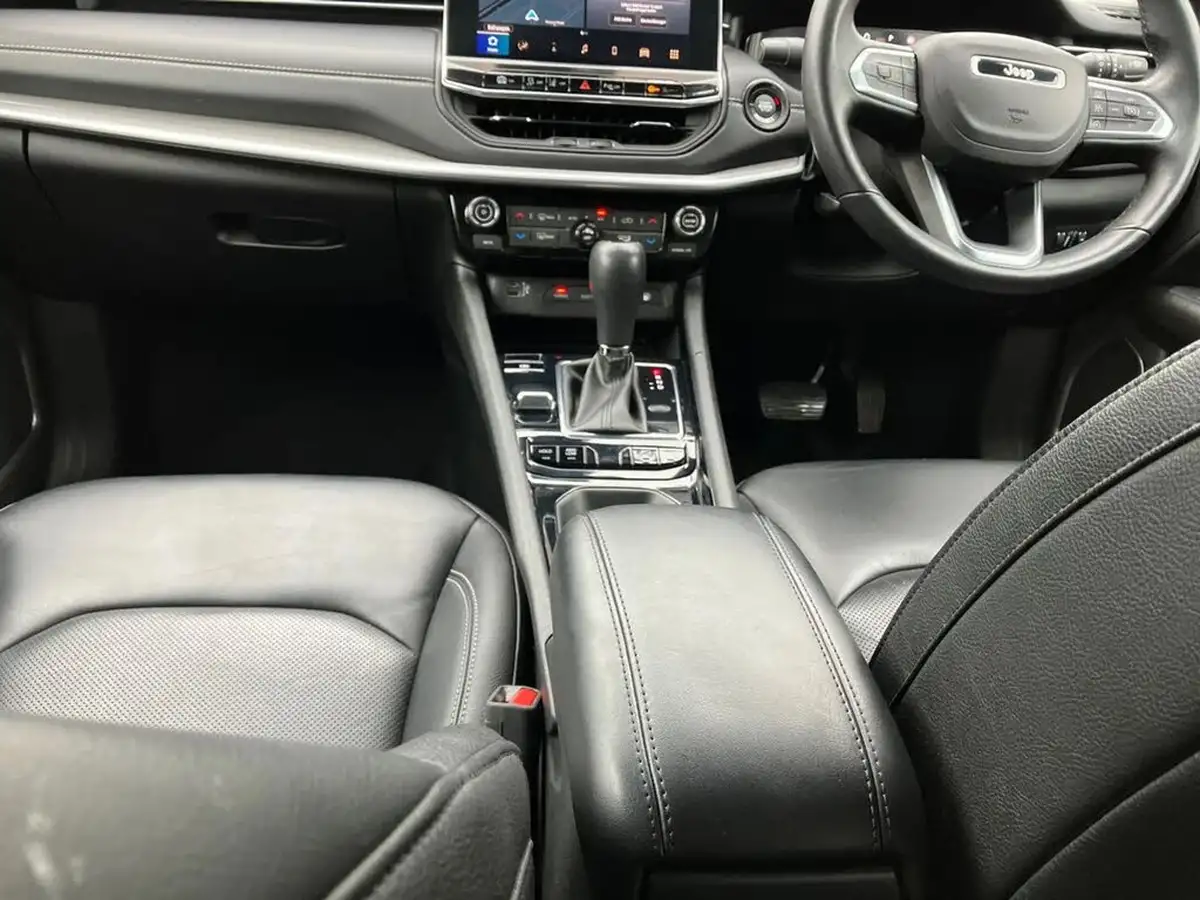 2023-jeep-compass-13-gse-s-big-19