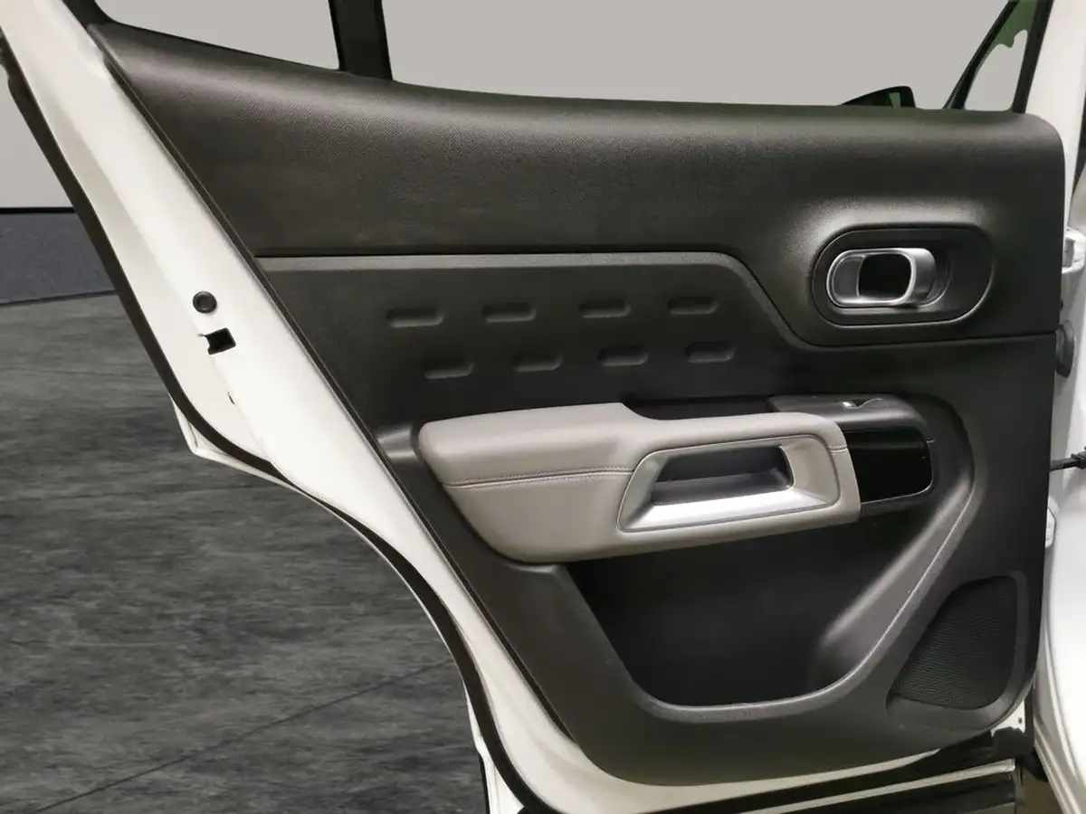 2021-citroen-c5-aircross-15bluehdi-shine-plus-eat8-big-33