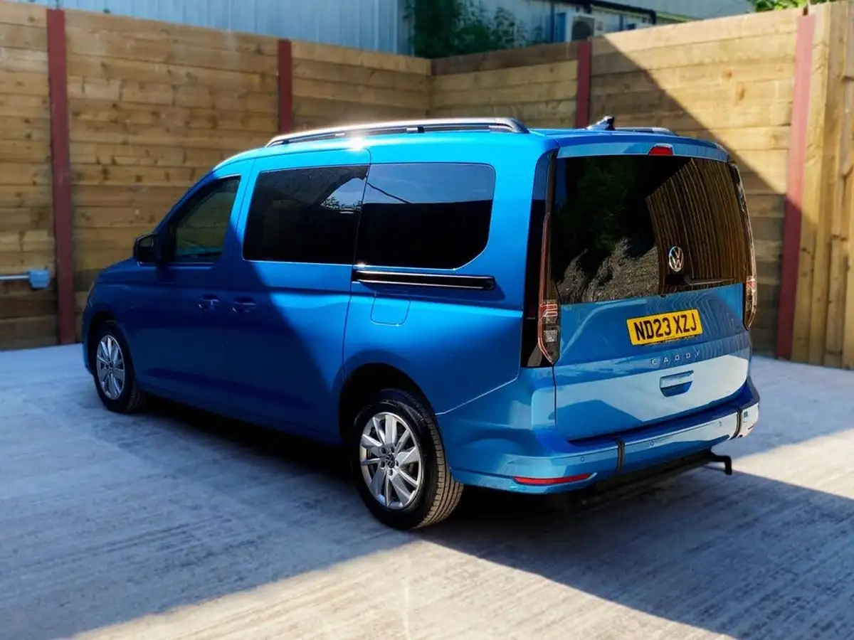 2023-volkswagen-caddy-15-tsi-maxi-life-big-10