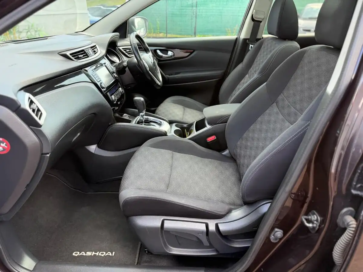 2016-nissan-qashqai-12-n-tec-xtronic-cvt-big-21