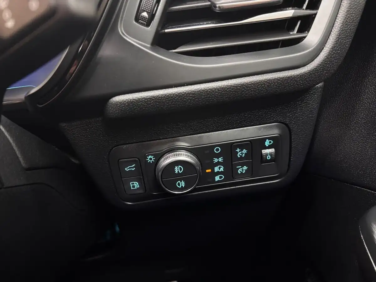 2022-ford-kuga-25t-st-line-x-edition-225ps-phev-big-43