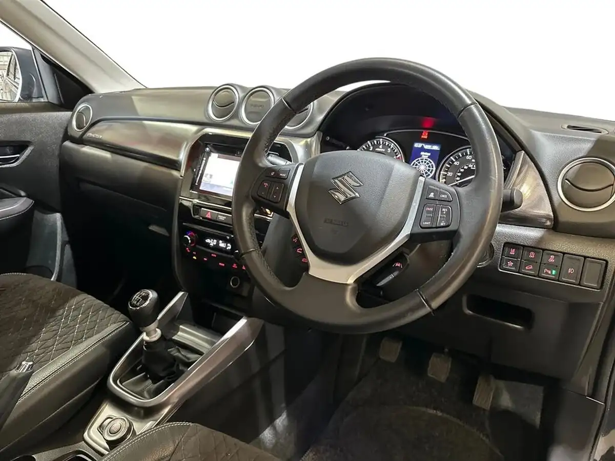 2023-suzuki-vitara-14-boosterjet-sz5-allgrip-big-8
