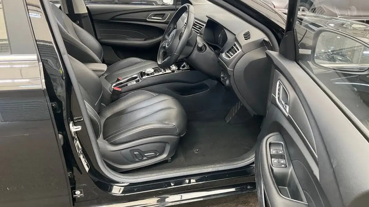 2022-mg-mg5-e-exclusive-ev-long-range-big-2