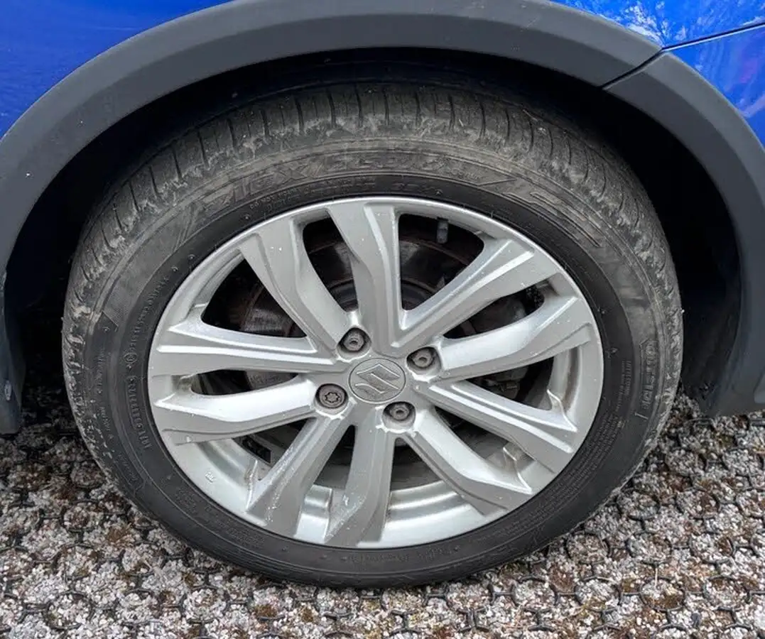 2014-suzuki-swift-12-sz4-94ps-4x4-5d-big-36
