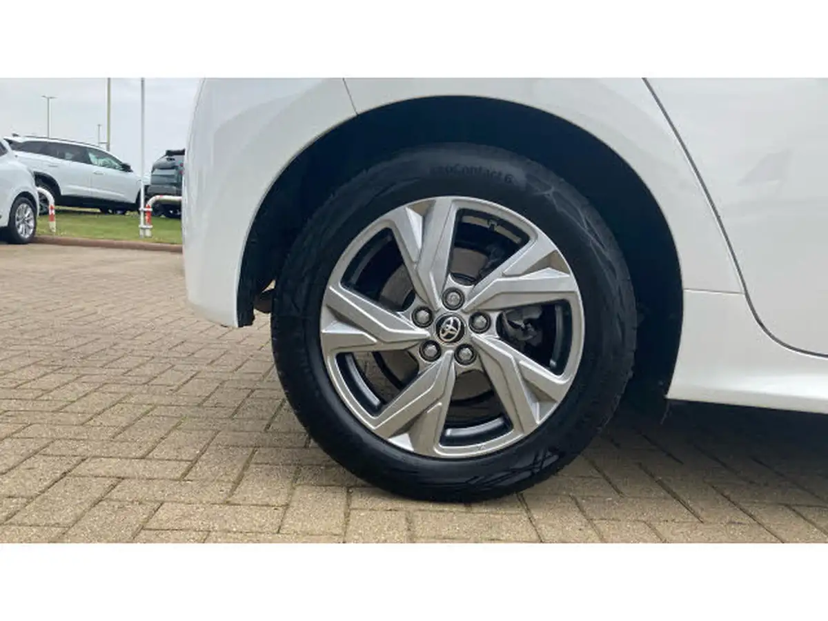 2024-toyota-yaris-15-vvt-i-icon-big-6