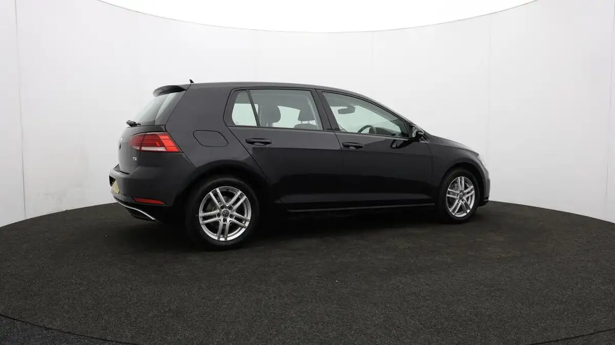 2017-volkswagen-golf-14-tsi-se-nav-ss-hatchback-5d-big-37