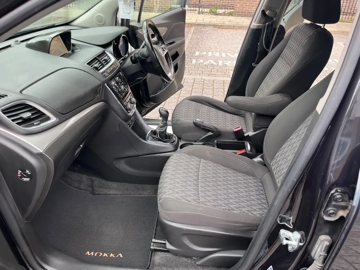 2013-vauxhall-mokka-16-exclusiv-big-23