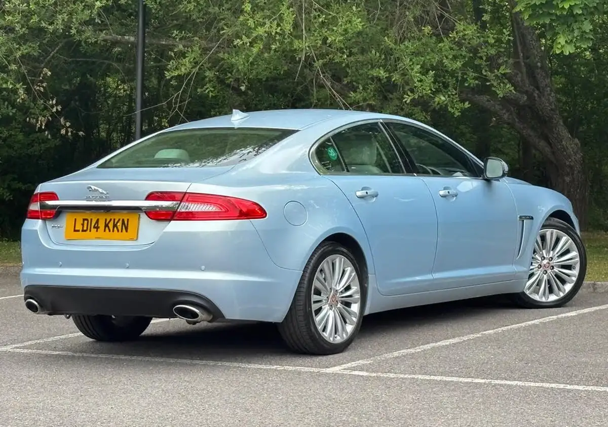 2014-jaguar-xf-30td-portfolio-saloon-4d-big-4