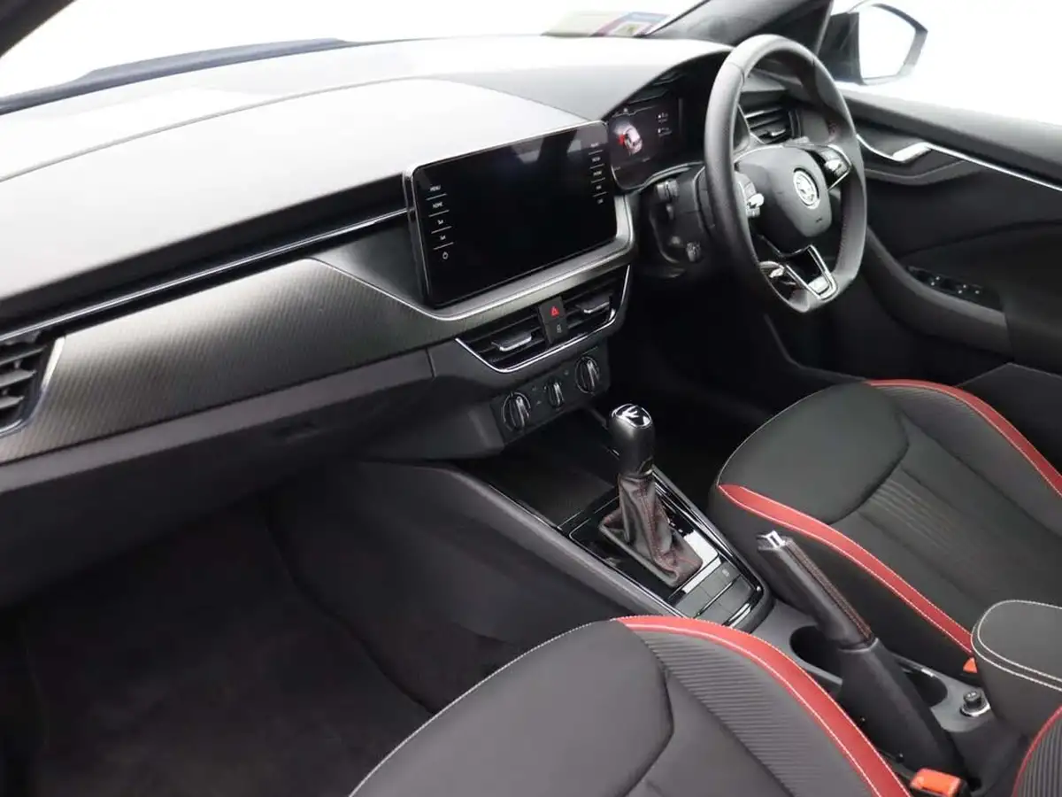 2021-skoda-kamiq-15-tsi-monte-carlo-dsg-big-11