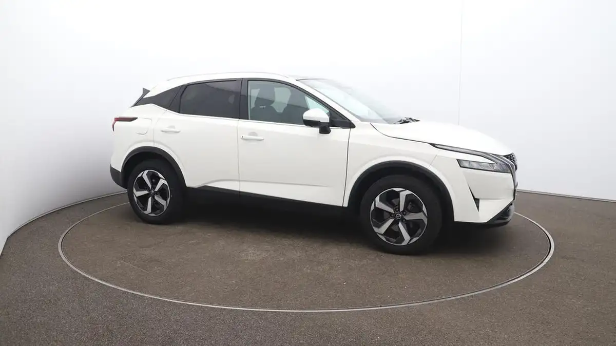 2022-nissan-qashqai-13-dig-t-n-connecta-140ps-big-45