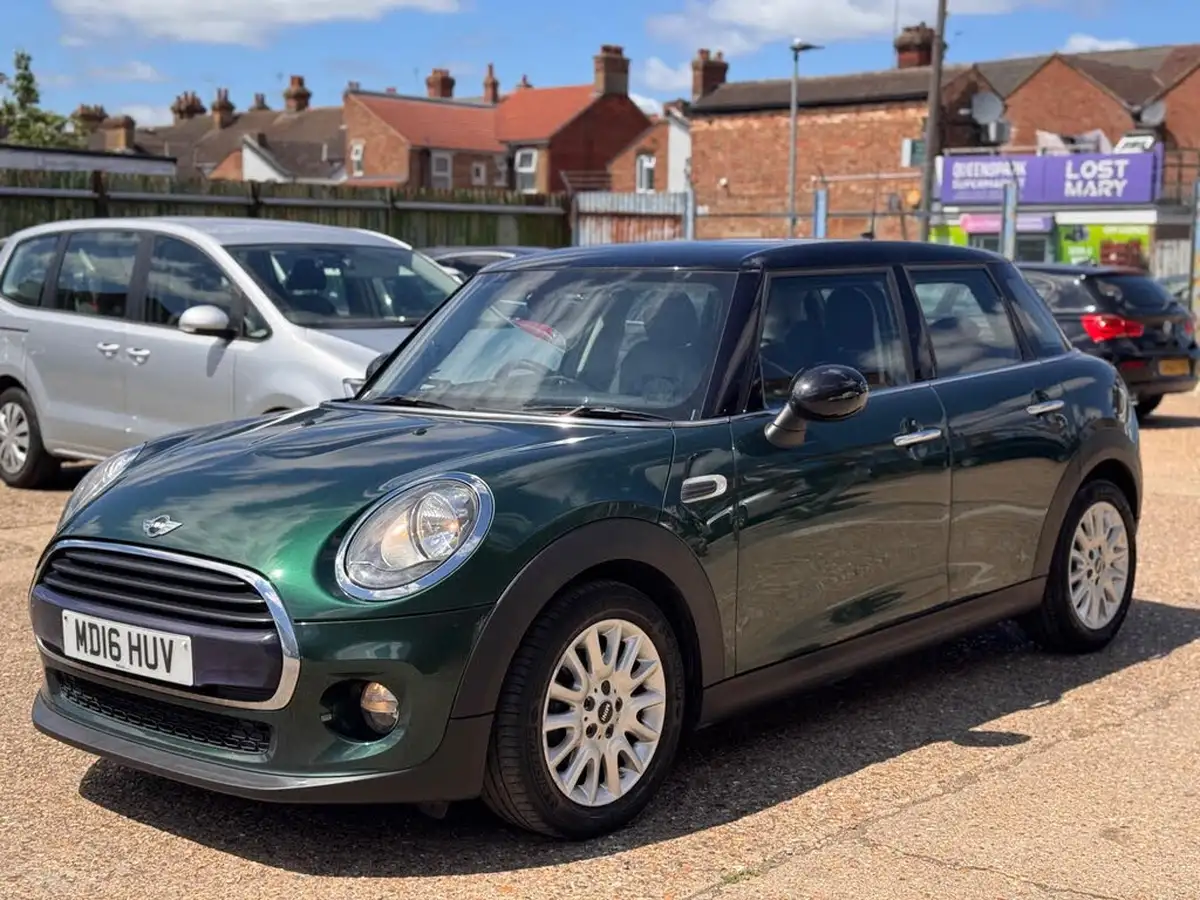 2016-mini-cooper-15-cooper-ss-hatchback-5d-auto-big-4
