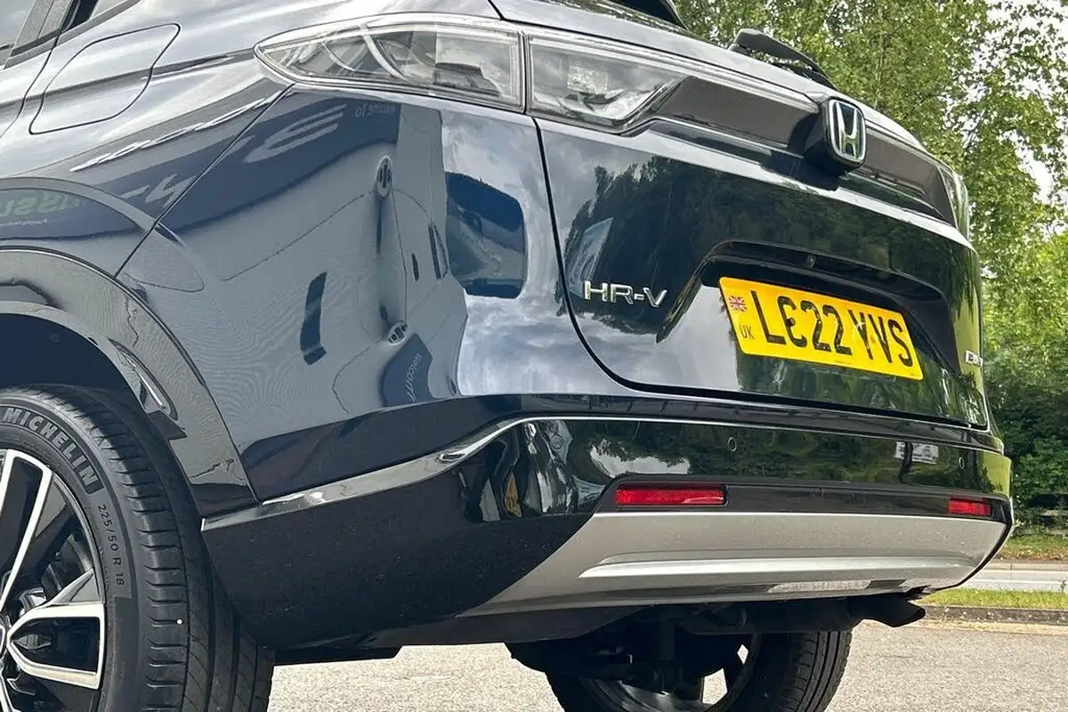 2022-honda-hr-v-15-i-mmd-advance-style-big-59