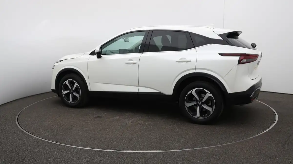 2022-nissan-qashqai-13-dig-t-n-connecta-140ps-big-46