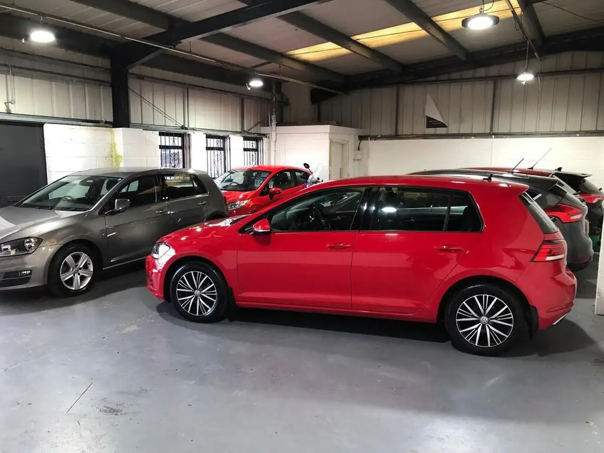 2018-volkswagen-golf-10-tsi-se-nav-110ps-ss-hatchback-5d-big-6