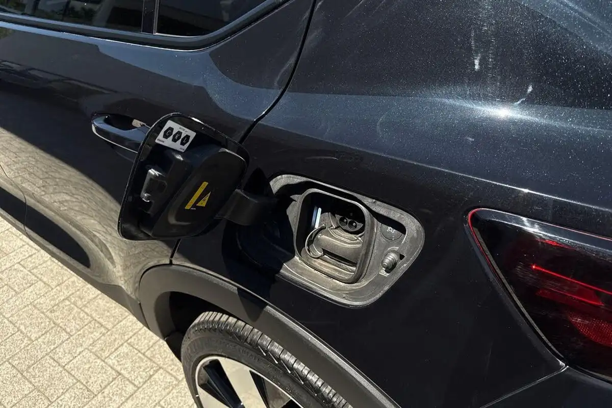 2023-volvo-c40-e-twin-recharge-ultimate-big-17