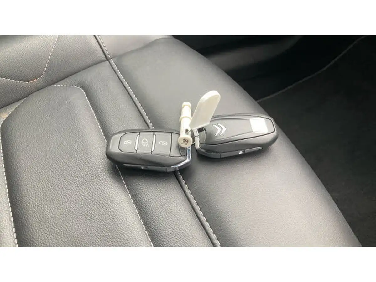2022-citroen-c4-12-puretech-shine-plus-130ps-big-19