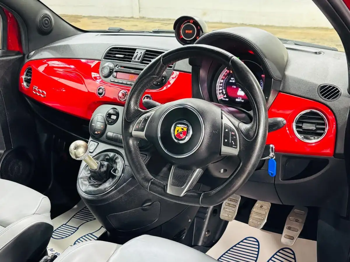 2014-fiat-500-14-abarth-595-turismo-big-10