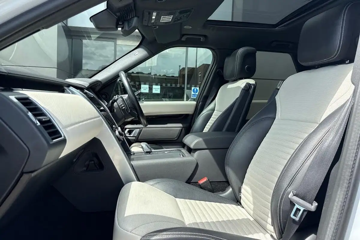 2021-land-rover-discovery-30-d250-r-dynamic-se-250ps-big-72
