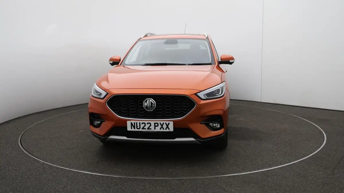 2022-mg-zs-suv-10t-gdi-exclusive-big-39