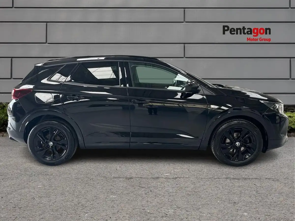 2022-vauxhall-grandland-12-gs-line-big-13