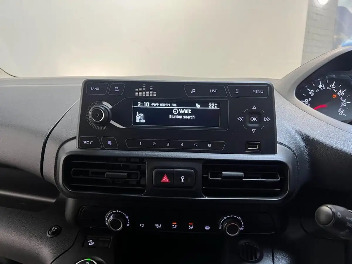 2021-peugeot-partner-15-bluehdi-1000-grip-100ps-eu6dt-big-14