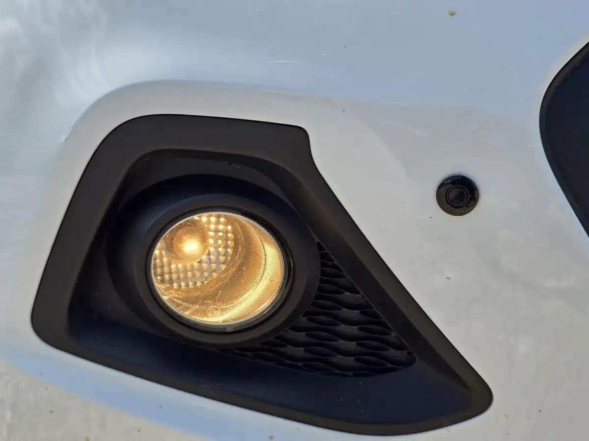 2016-hyundai-i10-12-se-auto-big-29