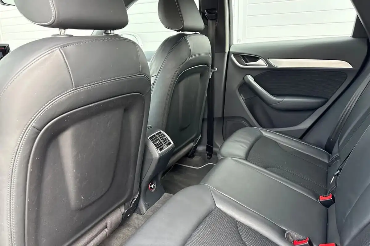 2018-audi-q3-20-tdi-quattro-s-line-edition-150ps-big-33