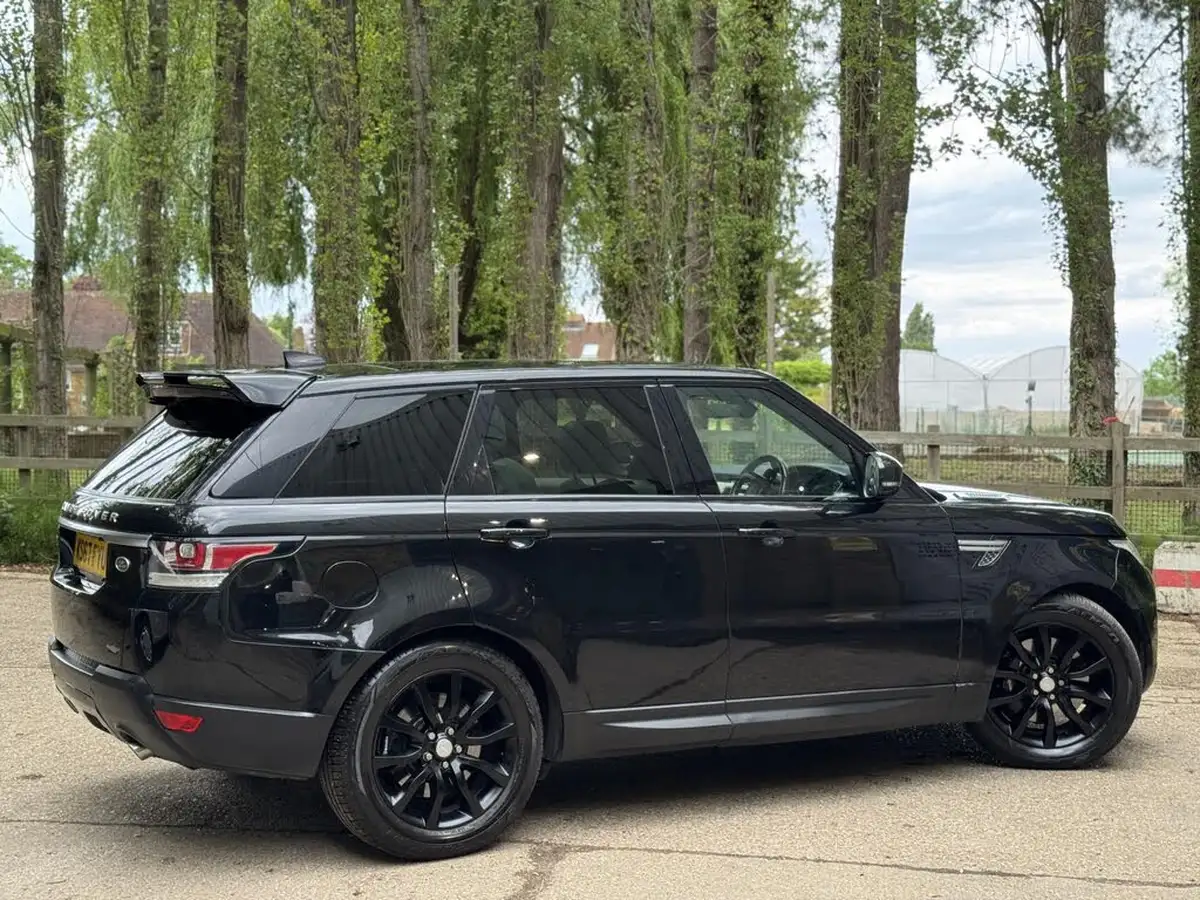 2018-land-rover-range-rover-sport-30-sd-v6-hse-sd-v6-big-35