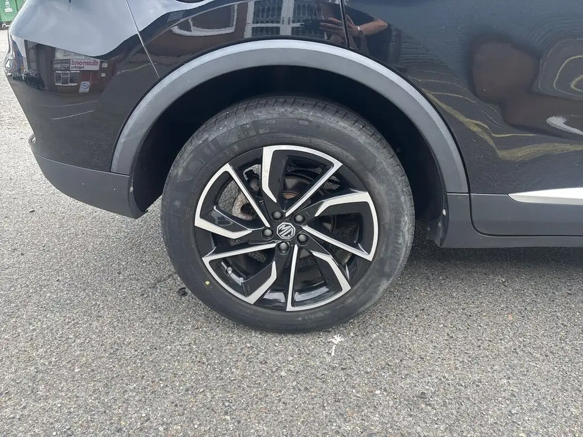 2021-mg-zs-suv-15-vti-tech-exclusive-big-29